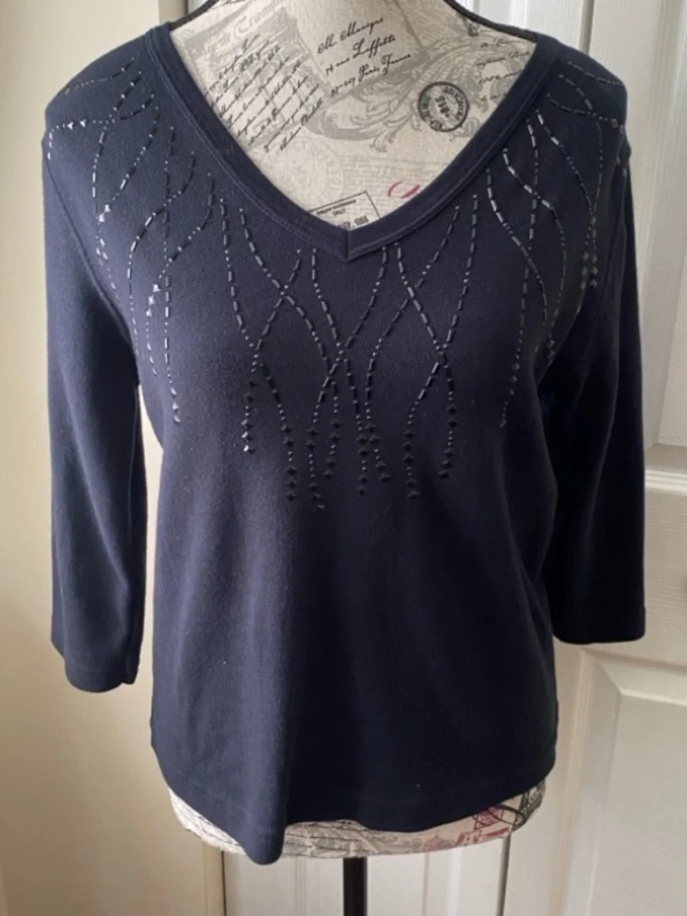 Las Olas Beaded V-Neck Top Size S Navy 3/4 Sleeve Embellished Blouse